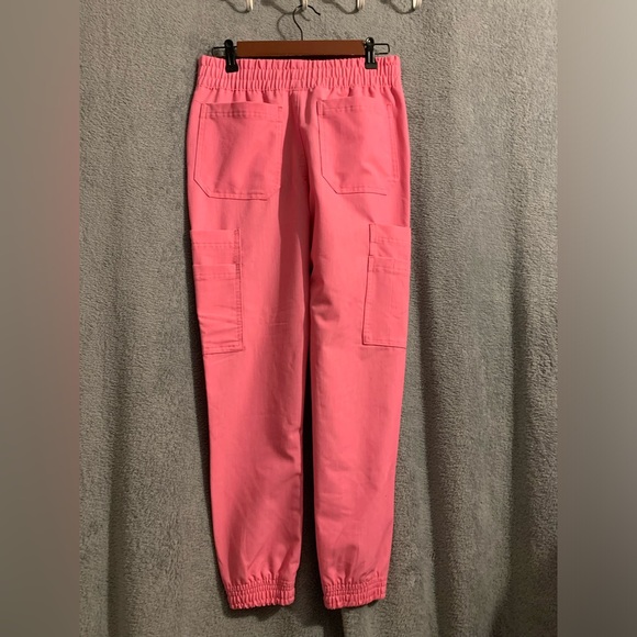 Movement Scrubs women’s XXS peachish pink, coral color like new! Offers welcome! - Picture 3 of 5